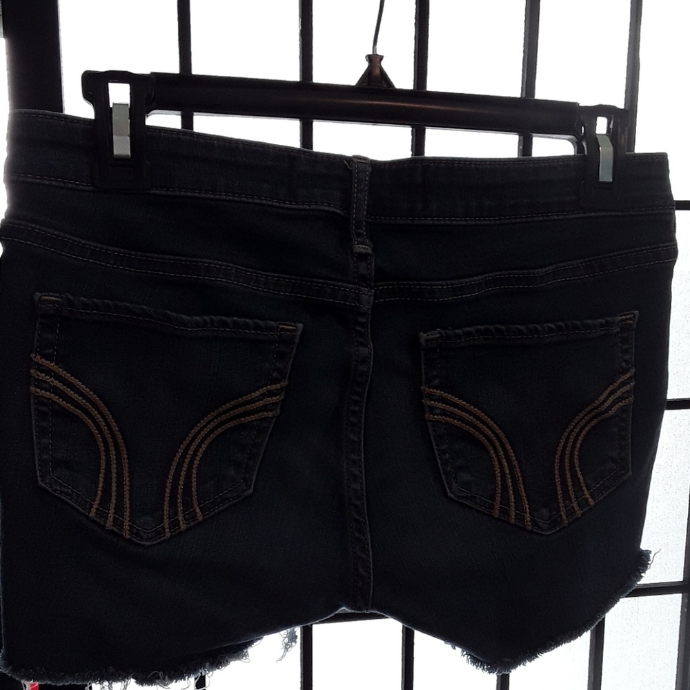 Hollister jean shorts 7R - Picture 3 of 3